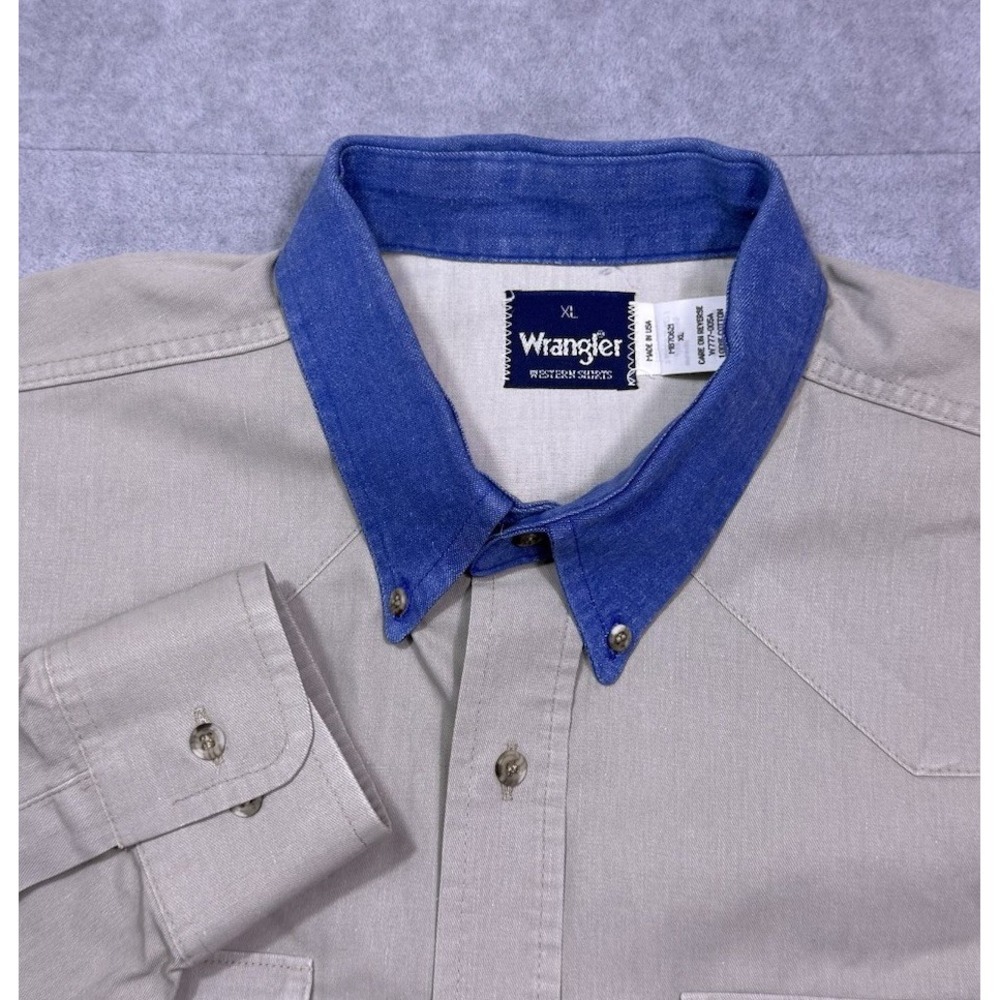 VINTAGE Wrangler Western Shirt Mens XL Made In USA Two Tone Denim Collar 80s